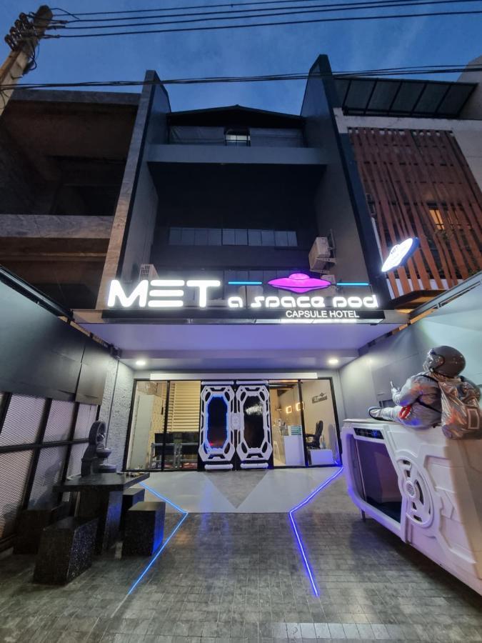 Met A Space Pod @Phrom Phong กรุงเทพมหานคร ภายนอก รูปภาพ
